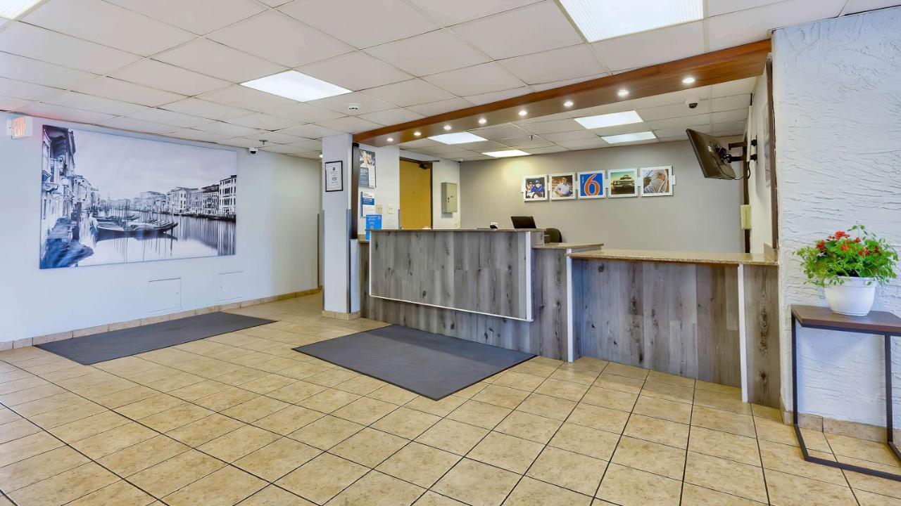 Motel 6-Milwaukee, Wi - Glendale Luaran gambar